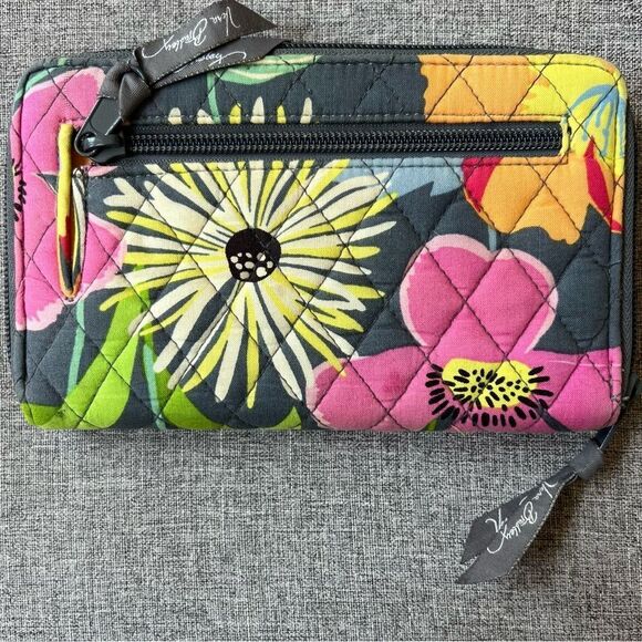Vera Bradley Jazzy Blooms Print Turn Lock Wallet Organizer Grey Pink Floral - Picture 3 of 8